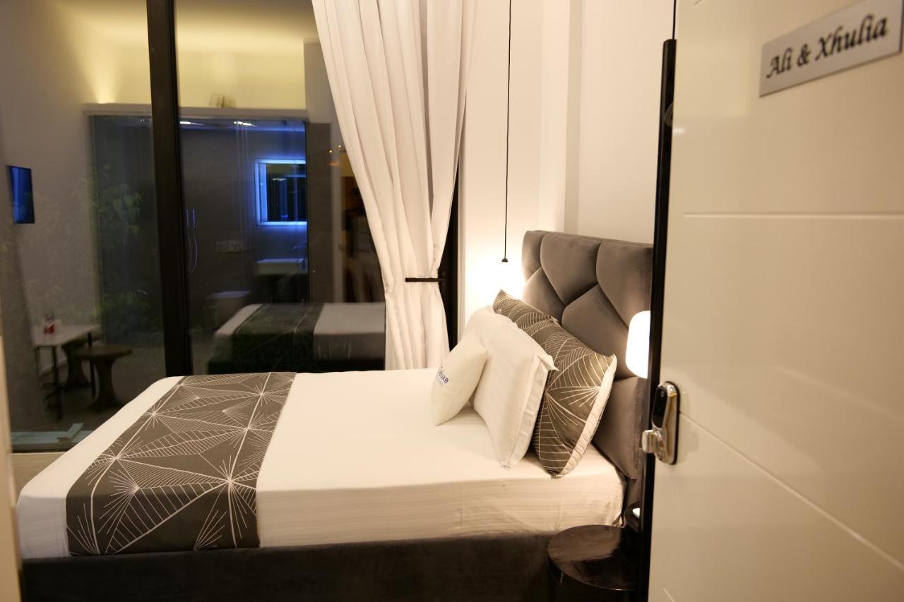 Nili Deluxe Hotel Sarande Exterior photo