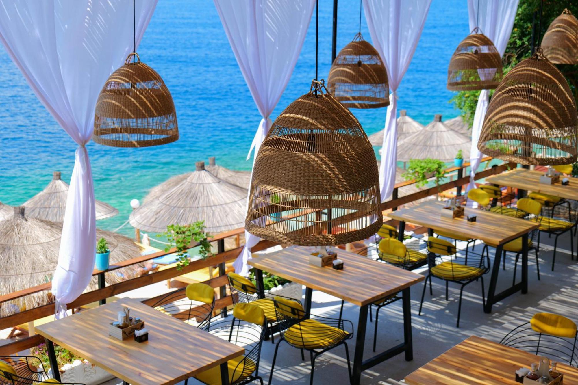 Nili Deluxe Hotel Sarande Exterior photo
