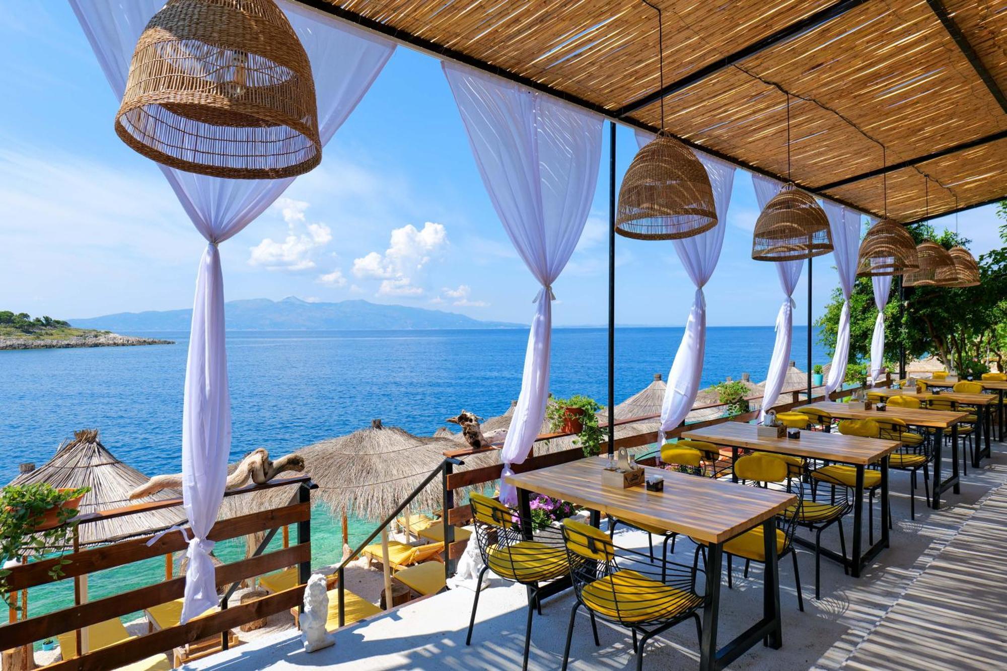 Nili Deluxe Hotel Sarande Exterior photo